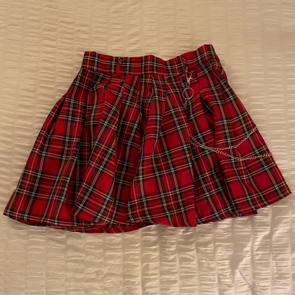 NWT RED PLAID SKIRT